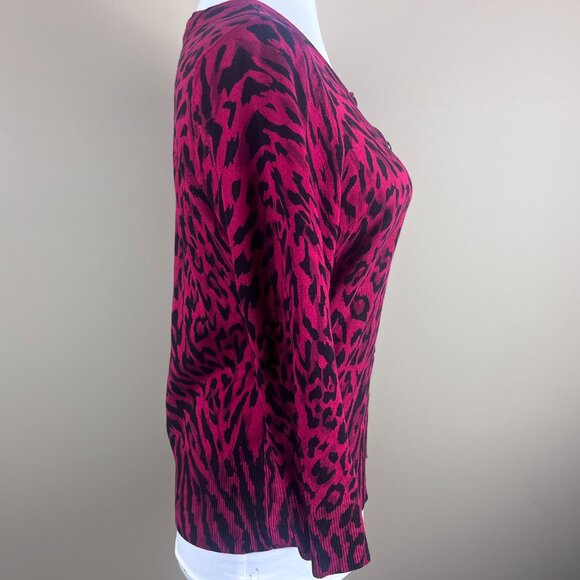 WHBM 3/4 Sleeve Cardigan Sweater Size M Red Black, Animal Print, Round Neckline - Picture 4 of 9